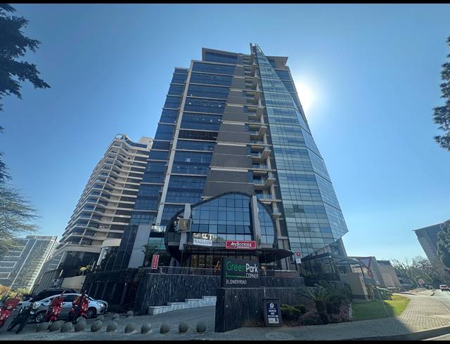 37M² RETAIL TO LET IN SANDTON CENTRAL